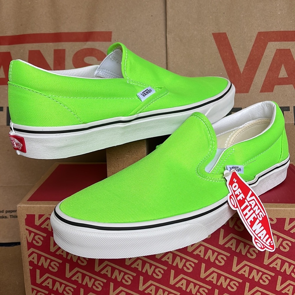 Vans Classic Slip On Neon Green Gecko/True White sneakers WMNS - Picture 2 of 16
